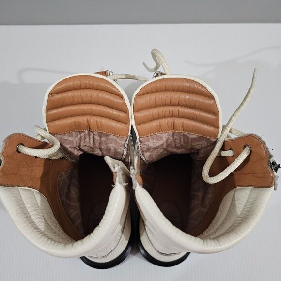 Aquatalia Laila Combat Boot Women 6 Ivory Leather Water Resistant Ankle Lug Sole - Picture 10 of 15